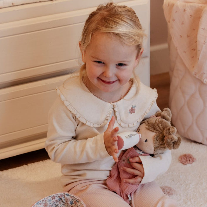 Little Dutch babypop in mandje Rosa 1jr 8713291446779 d