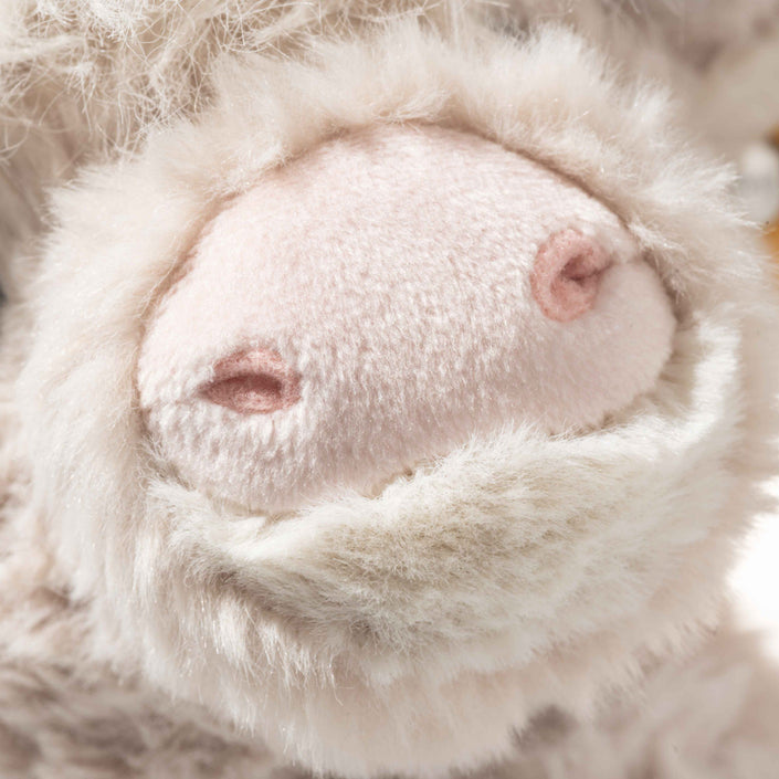 Steiff knuffelkoe Harper Highland 24cm beige 4001505068942 d