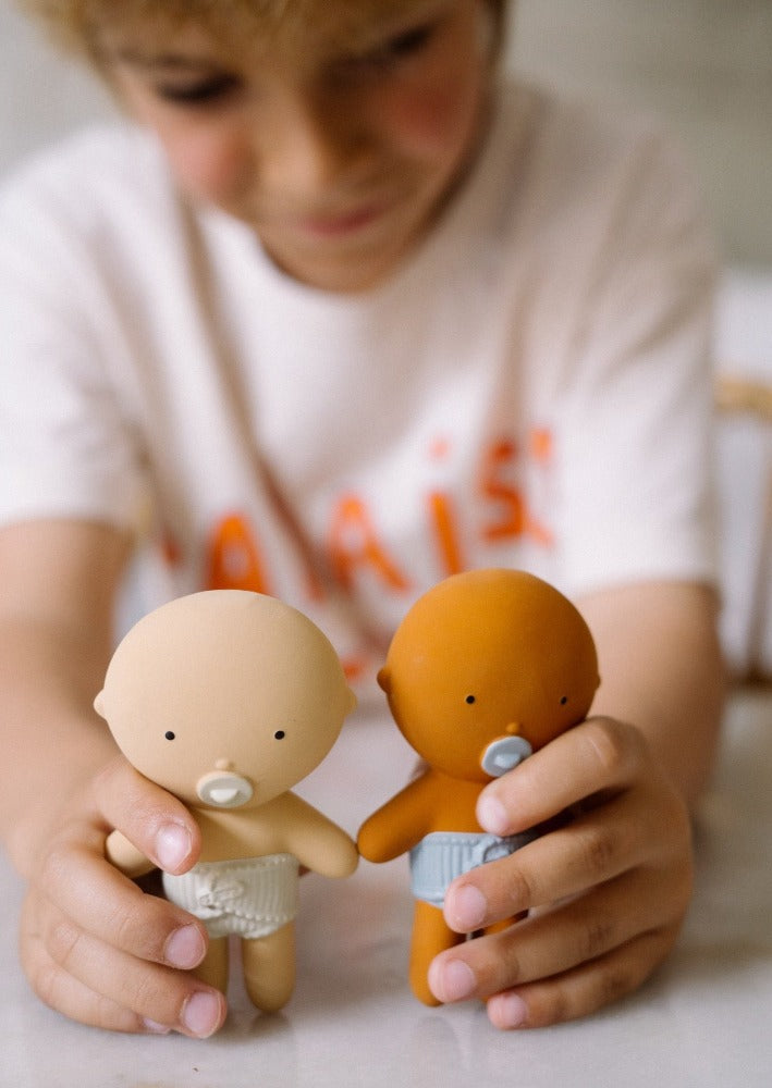 We are gommu pocket Peach 3 jr+ 100% hevea rubber