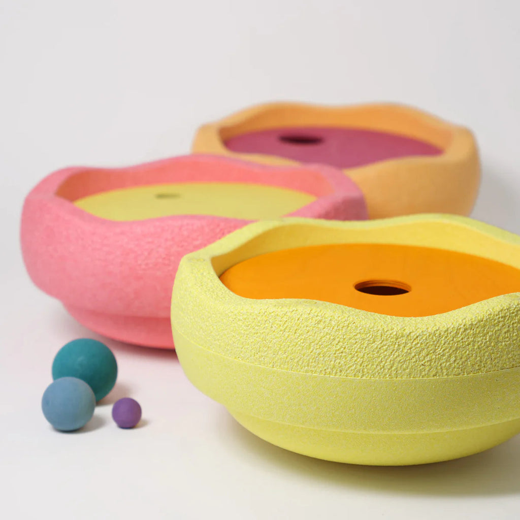 GRIMMS x Stapelstein Rolling Discs Warm Pastel