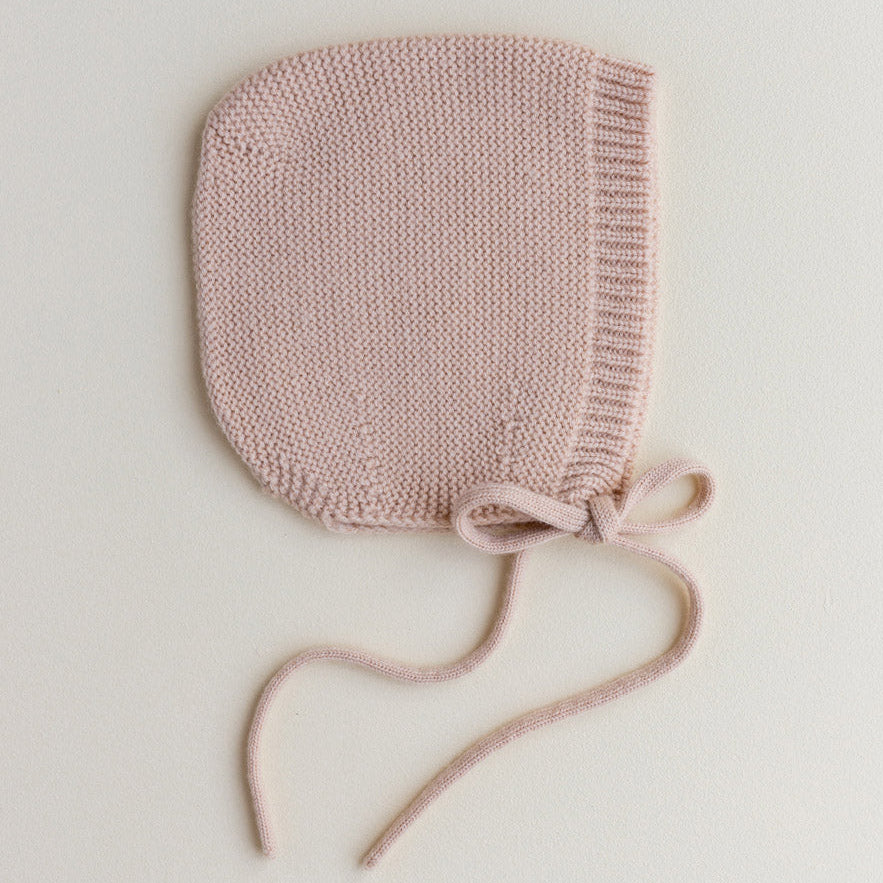 HVID mutsje Dolly apricot 1-3 mnd