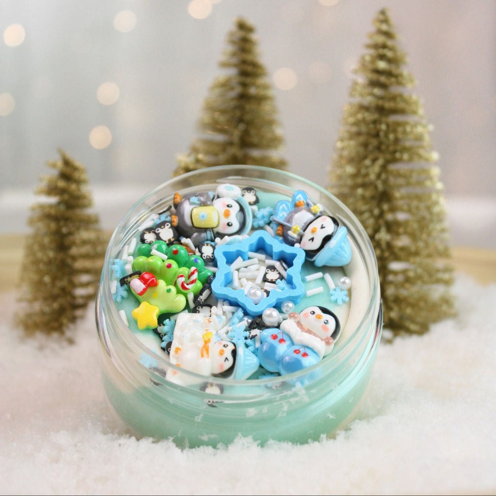 Invitation to Imagine Penguins in the Snow Surprise Pot kopen