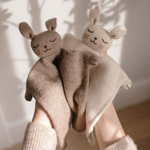 Main Sauvage knuffeldoekje bunny oat knitMSA.KC.BUN.OAT