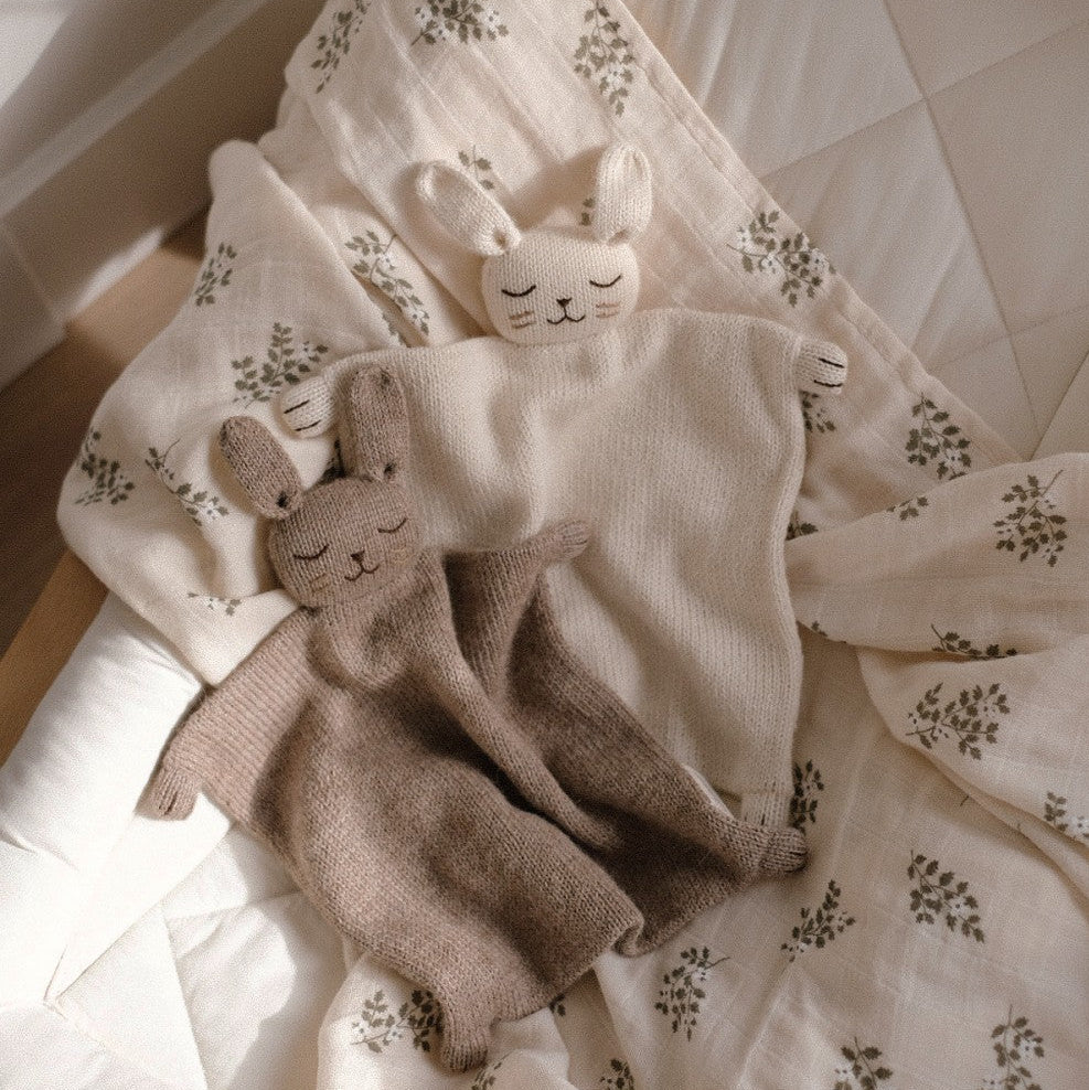 Main Sauvage knuffeldoekje bunny oat knit 3760281702358