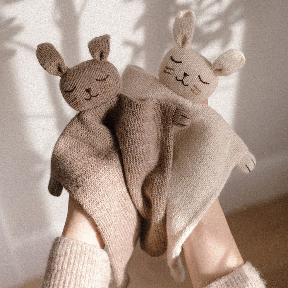 Main Sauvage knuffeldoekje bunny ecru knit kopen