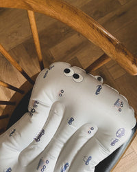 Noui Noui stoelkussen little wheels