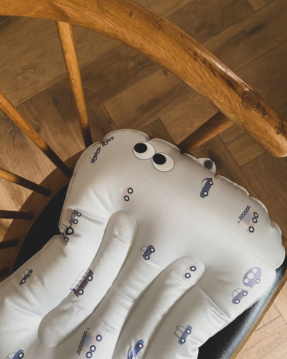 Noui Noui stoelkussen little wheels