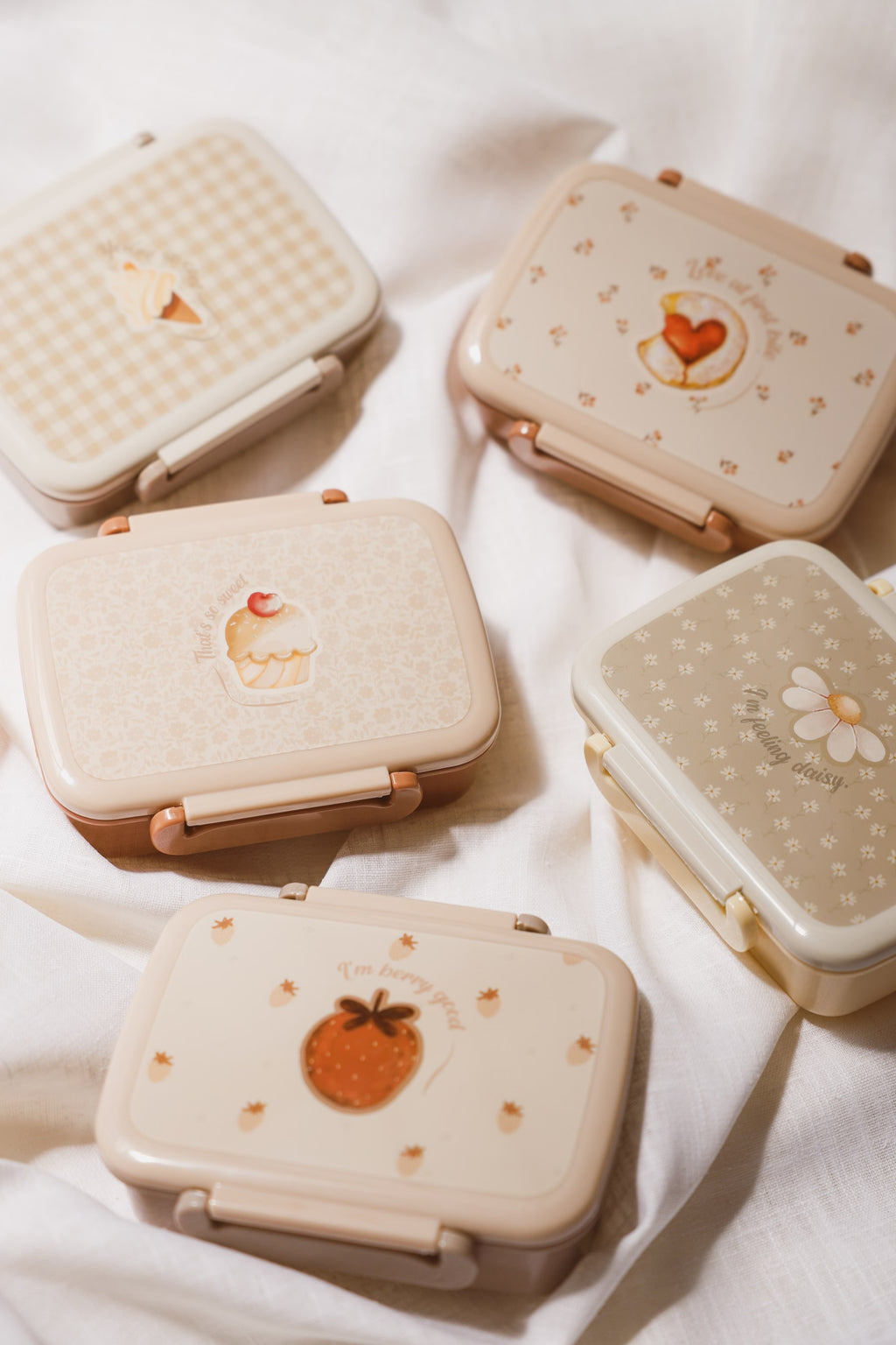 Mrs Ertha lunchbox Little daisys recycled plastic