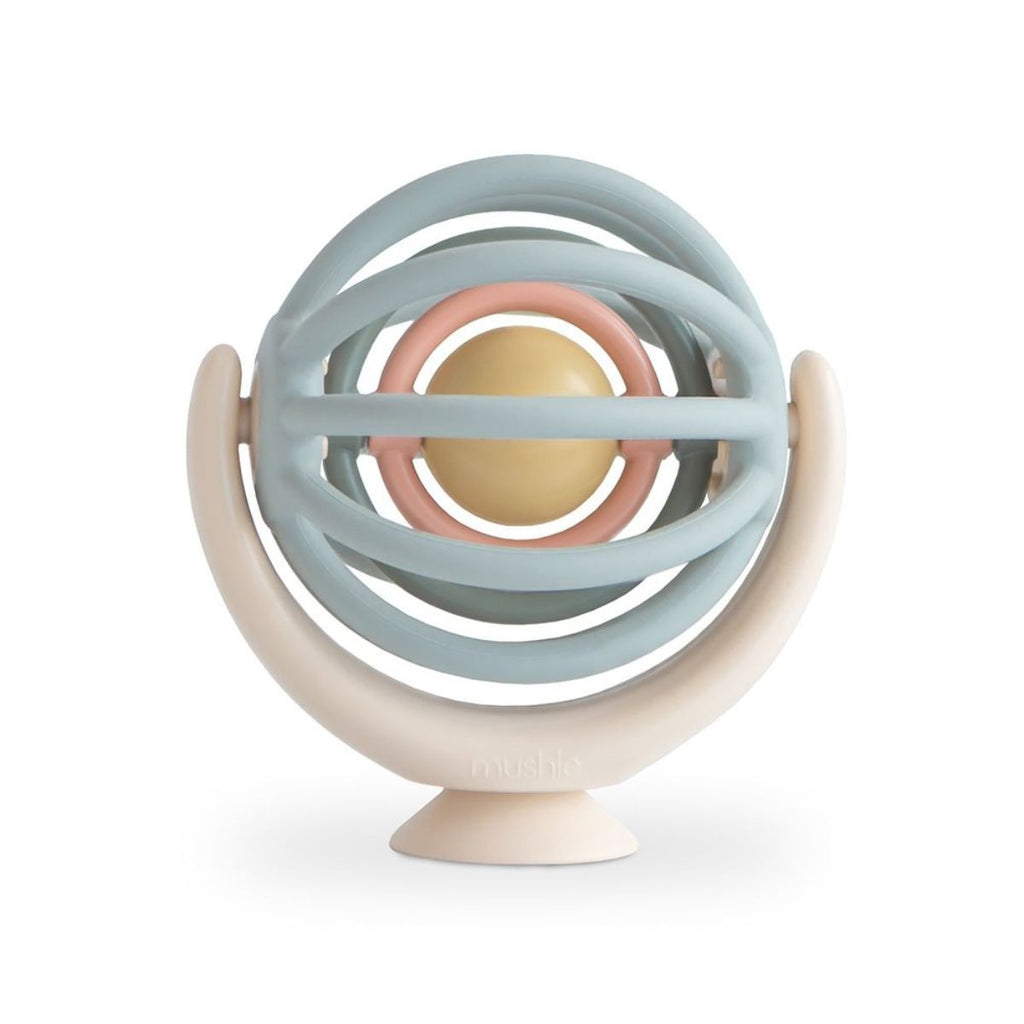 Mushie babyspeeltje spinner bal met zuignap 10 mnd+