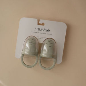 Mushie fruitspeen cambridge blue