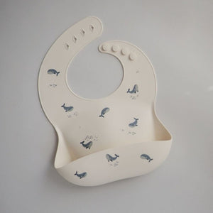 Mushie silicone slab Whales