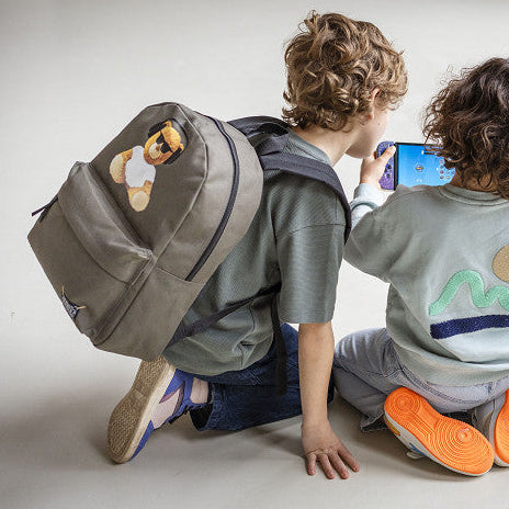 Skooter rugzak Trouble Maker bear with headphones 421-3935 b