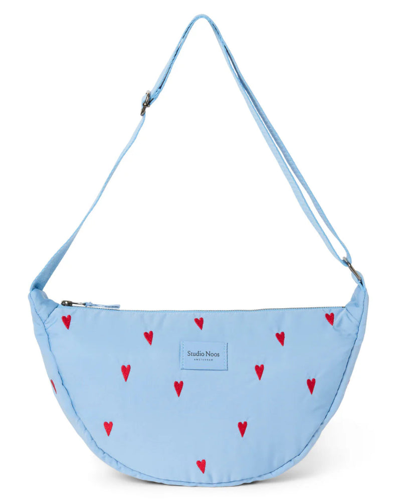Studio Noos puffy fanny pack blue hearts
