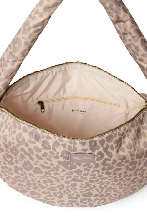 Studio Noos puffy cross body bag beige leopard 6151906737737 e