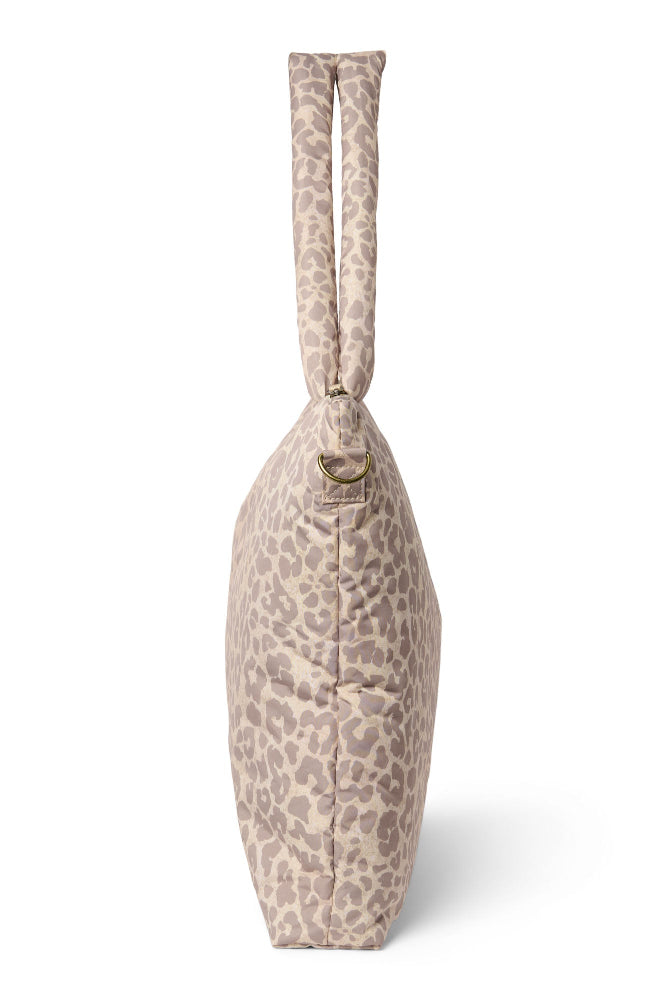 Studio Noos puffy diaper bag beige leopard 6151906669625 d