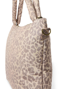 Studio Noos puffy diaper bag beige leopard 6151906669625 e