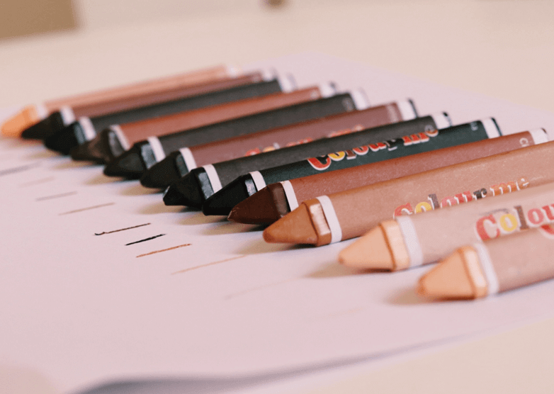 Colour me Kids skin crayons 12