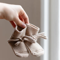 HVID slofjes sand 0-9 mnd