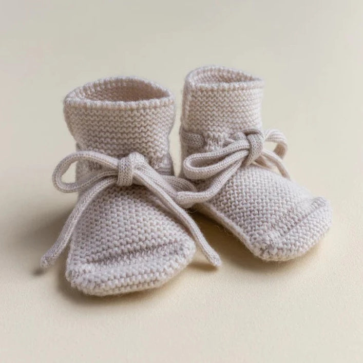 HVID slofjes off white 9-15 mnd