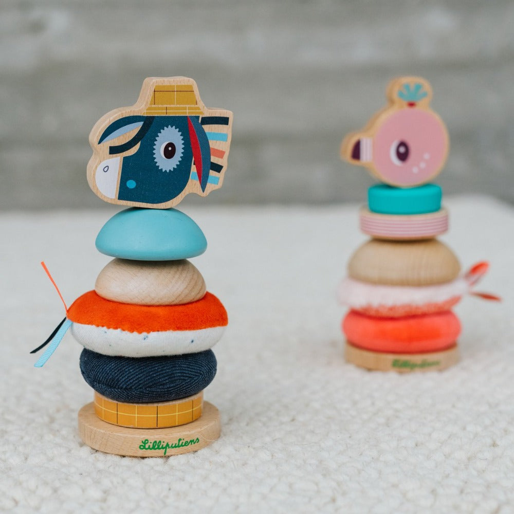 Lilliputiens stapeltoren flamingo Anais 9 mnd+ polyester + FSC hout