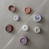 Mushie stapeltoren petal 0 m+