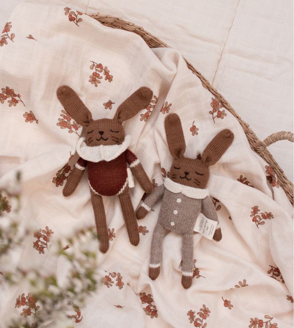 Main Sauvage knuffel bunny oat jumpsuit ST-BUN-OAJU