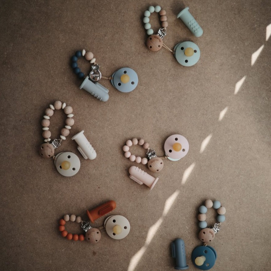Mushie baby tandenborstel sand clay
