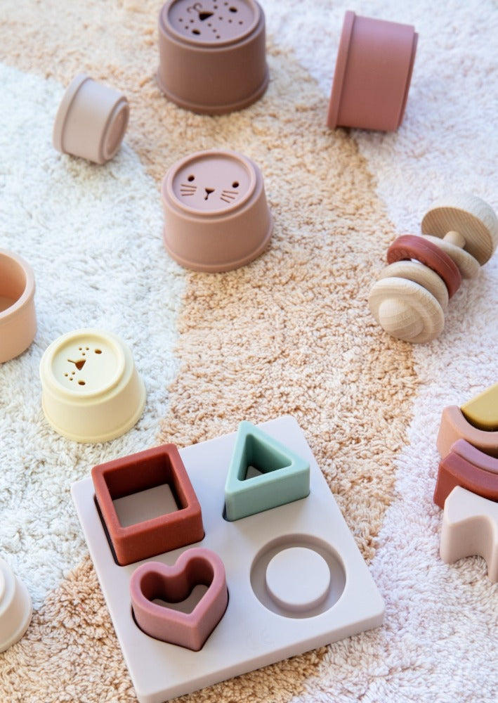 Petit Monkey houten rammelaar backed clay 0 jr+ PMWT020-R