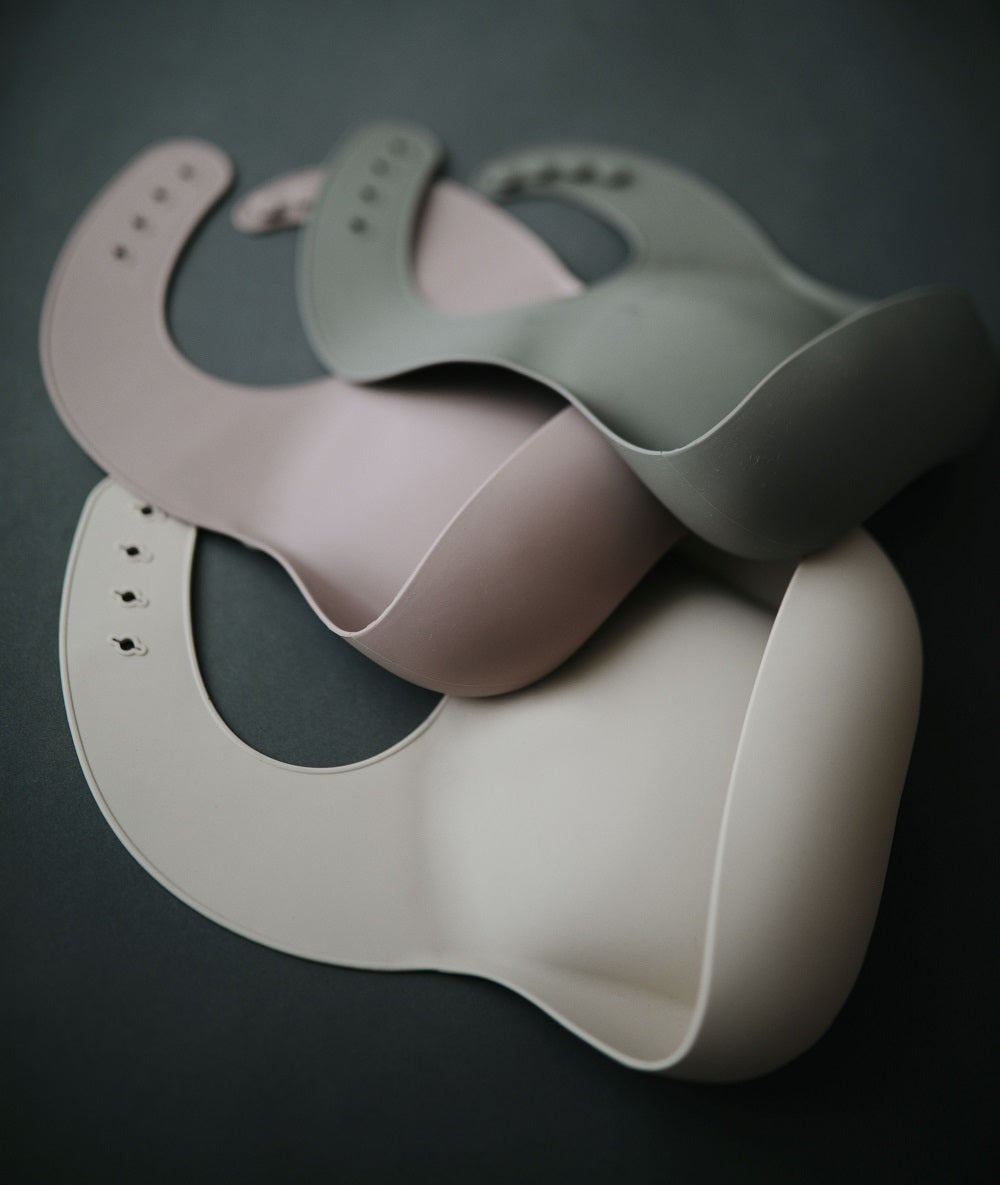 Mushie silicone slab Silver Sage